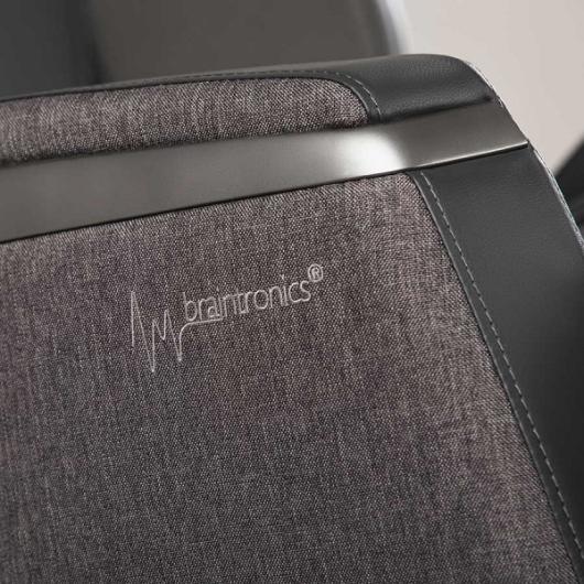 Массажное кресло Hilton III Black